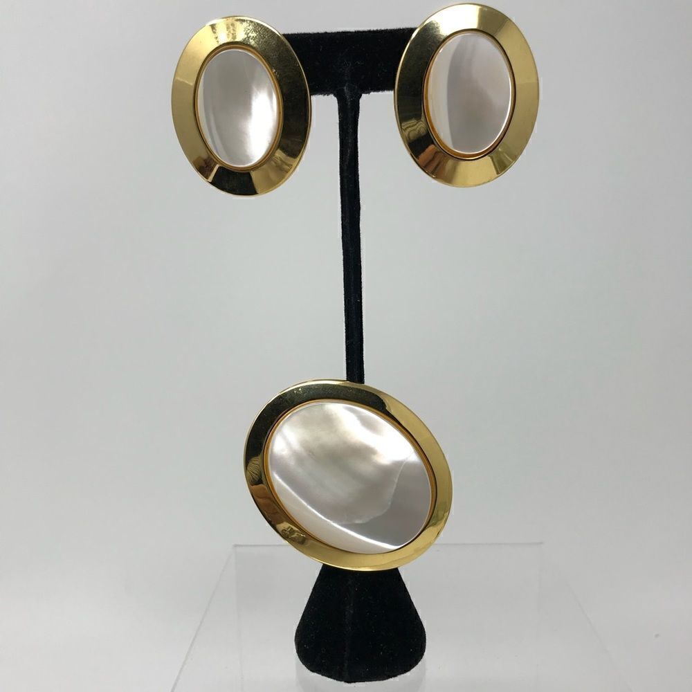 MOP 1980’s 1990’s set of scarf clip and pierced earrings.